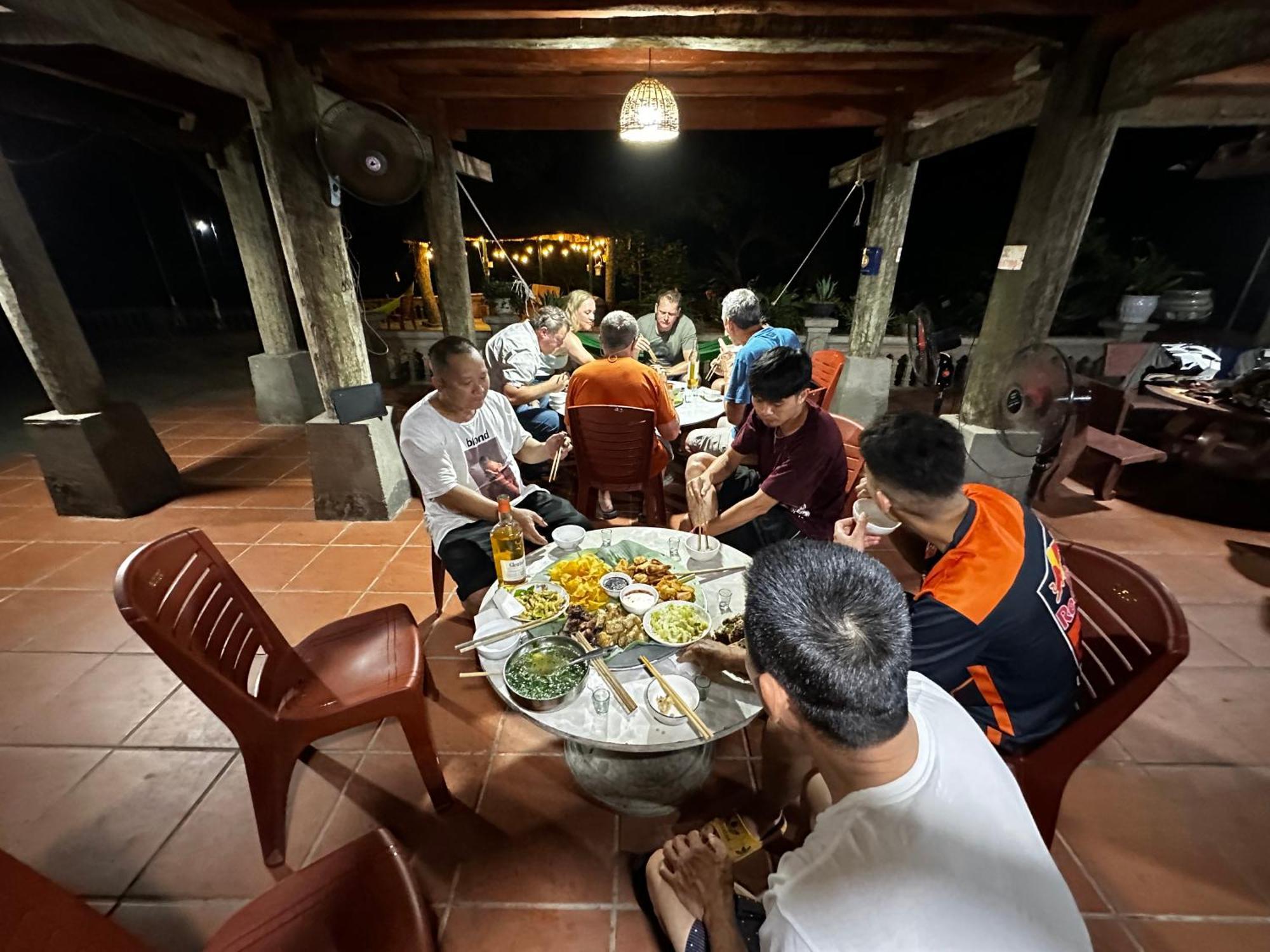 Vulinh Family -Homestay Yen Binh Екстер'єр фото